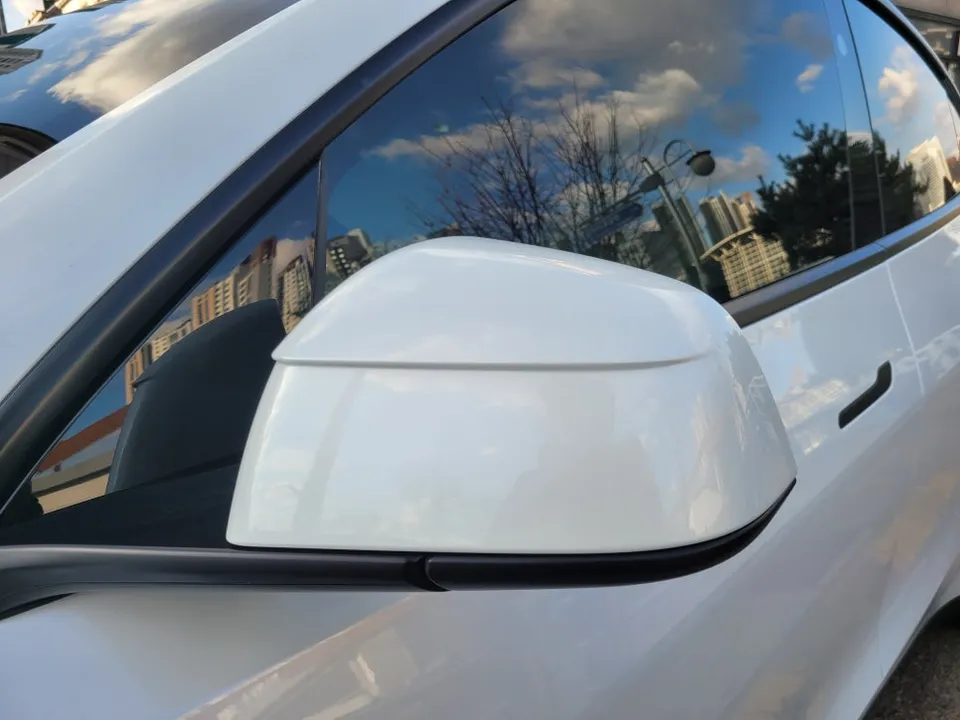 Tesla Model Y PPF施工事例｜費用目安と仕上がり 施工写真 1-3