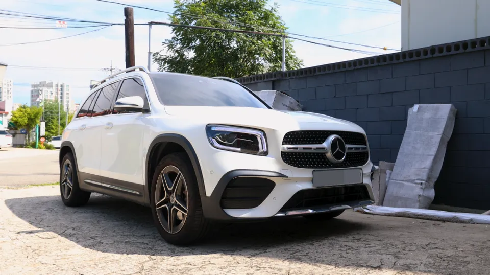 Mercedes-Benz GLB lighting upgrade review