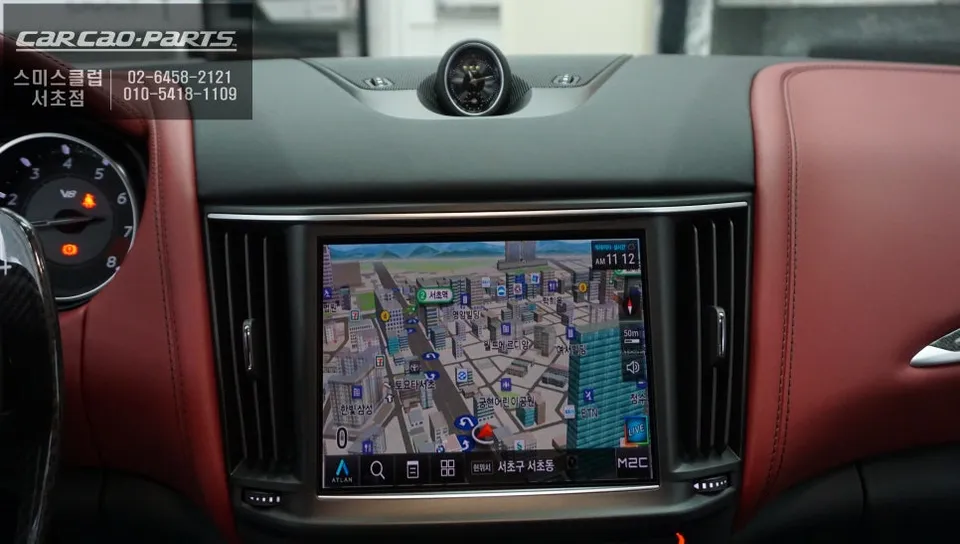 Maserati LevanteのAndroid Auto・CarPlay取付事例 施工写真 5