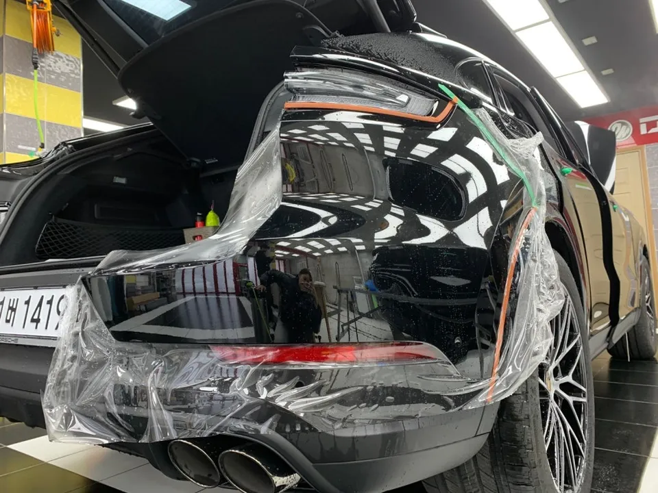 Porsche Cayenne PPF施工事例|費用目安と仕上がり 施工写真 2-1