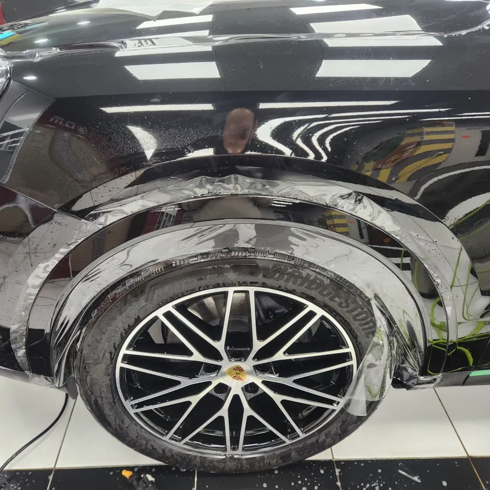 Porsche Cayenne PPF施工事例|費用目安と仕上がり 施工写真 2-3