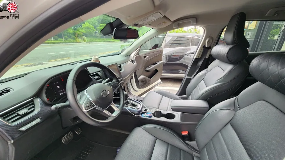 Renault XM3 seat ventilation - Renault XM3 Ventilated Seats Review: Cool Comfort Upgrade photo 3