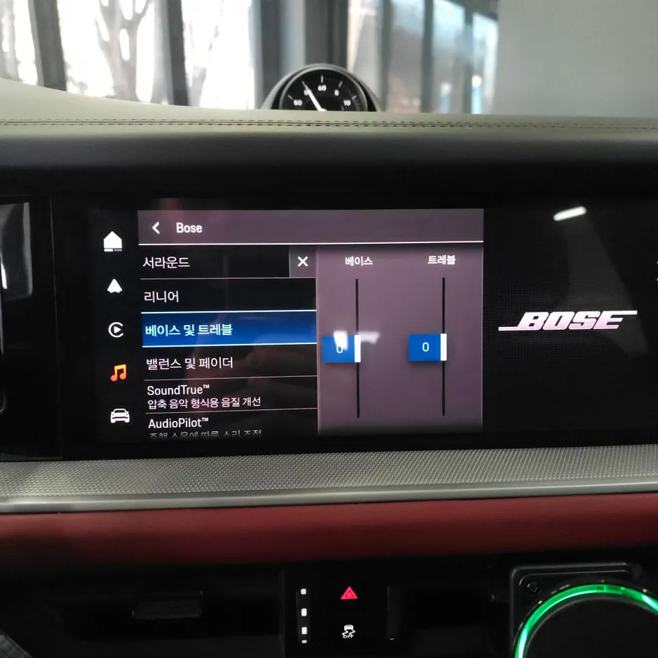 Porsche Cayenne car audio - Porsche Cayenne Car Audio Upgrade Review — Enhanced Clarity photo 4