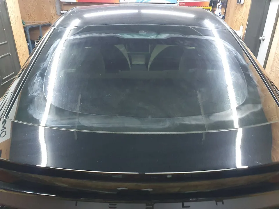 Tesla Model Yのカーフィルム施工事例｜費用目安・仕上がり 施工写真 1-3