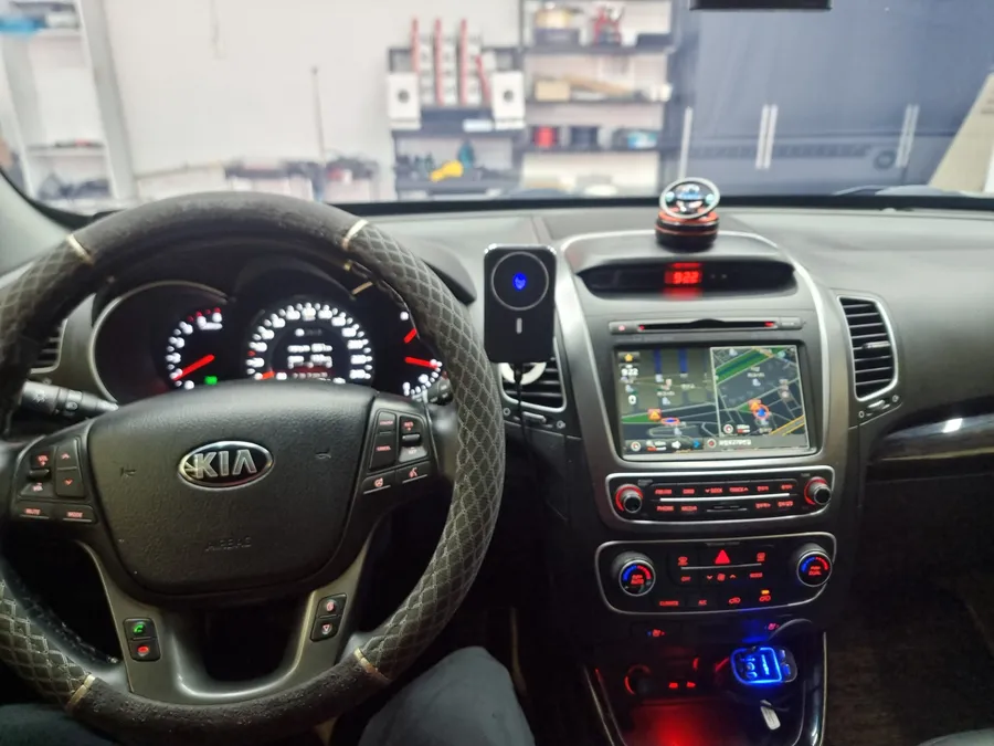Kia All New Sorento CarPlay Retrofit Installation Review — Cost Before