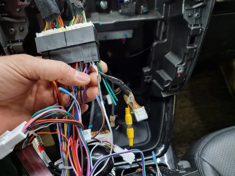Kia All New Sorento android head unit - Kia All New Sorento CarPlay Retrofit Installation Review — Cost photo 5