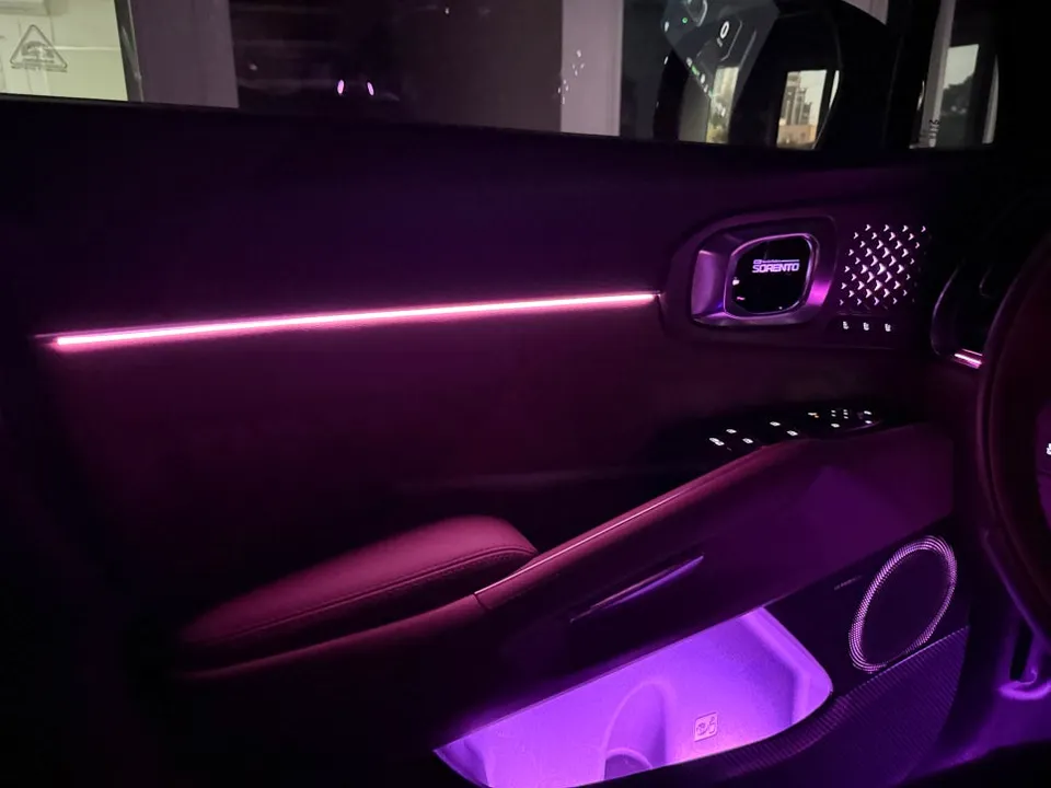 Kia Sorento MQ4 ambient lighting - Kia Sorento MQ4 Ambient Lighting Review — Enhanced Interior Mood photo 5