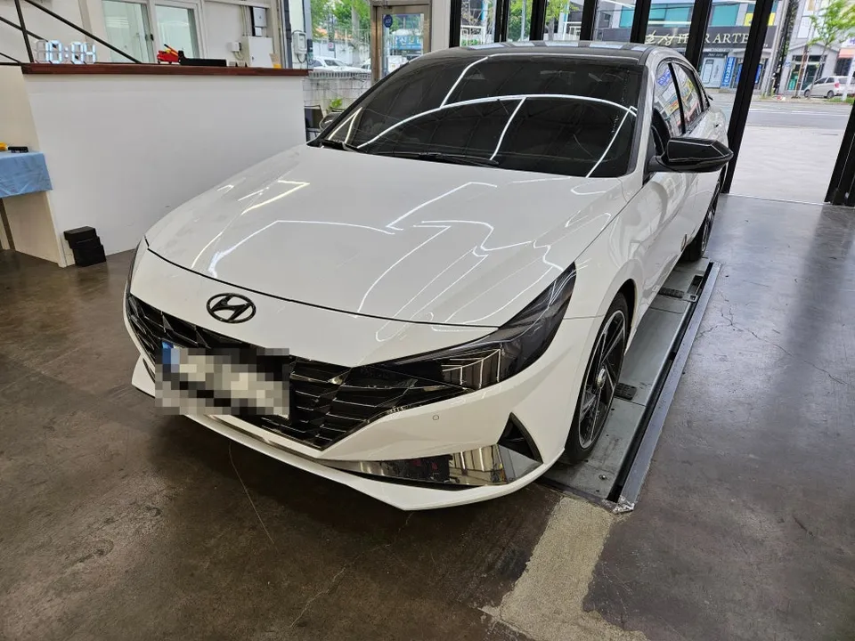 Hyundai Elantra CN7 Body Kit Installation Review photo 2