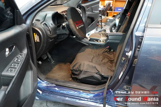 Kia Sportage R car audio - Kia Sportage R Speaker Upgrade Review: Premium Sound photo 3