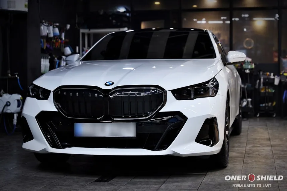 BMW 5 Series G60のホイールリペア・塗装事例 施工写真 2