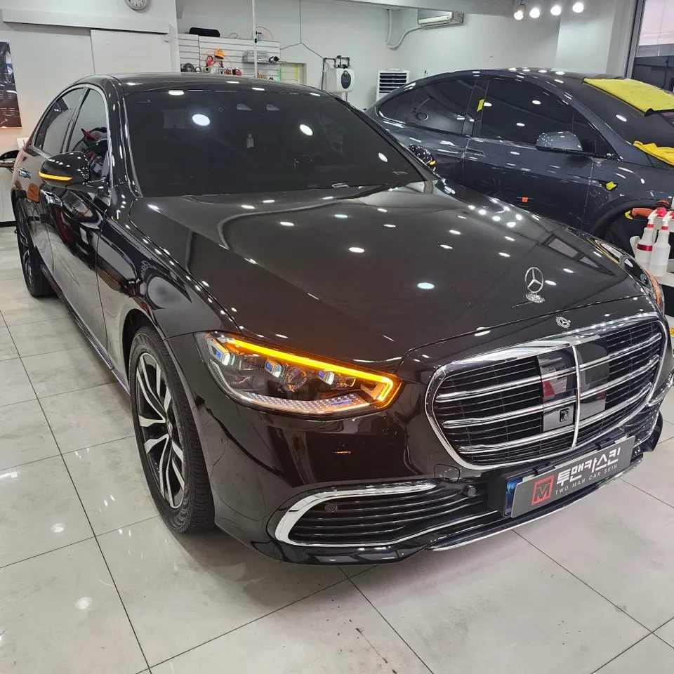 メルセデス・ベンツ Sクラス W223 カーラッピング事例 施工写真 1-1
