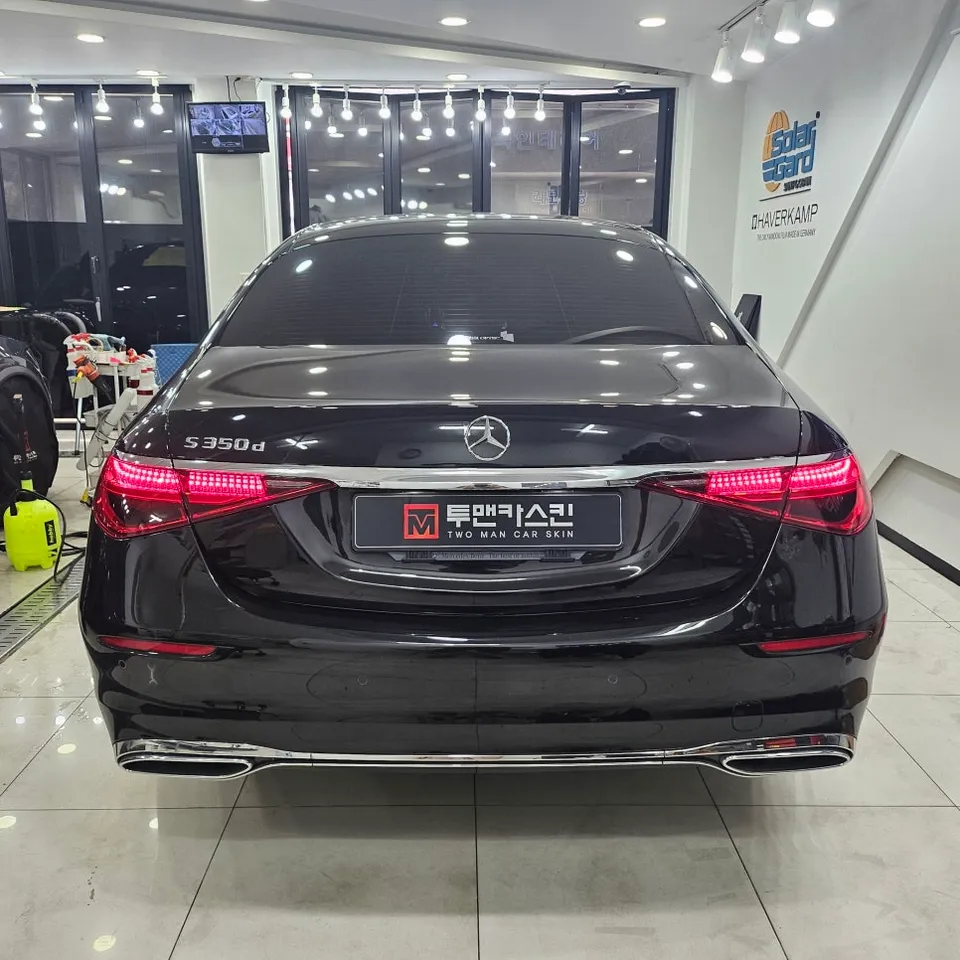メルセデス・ベンツ Sクラス W223 カーラッピング事例 施工写真 2-2
