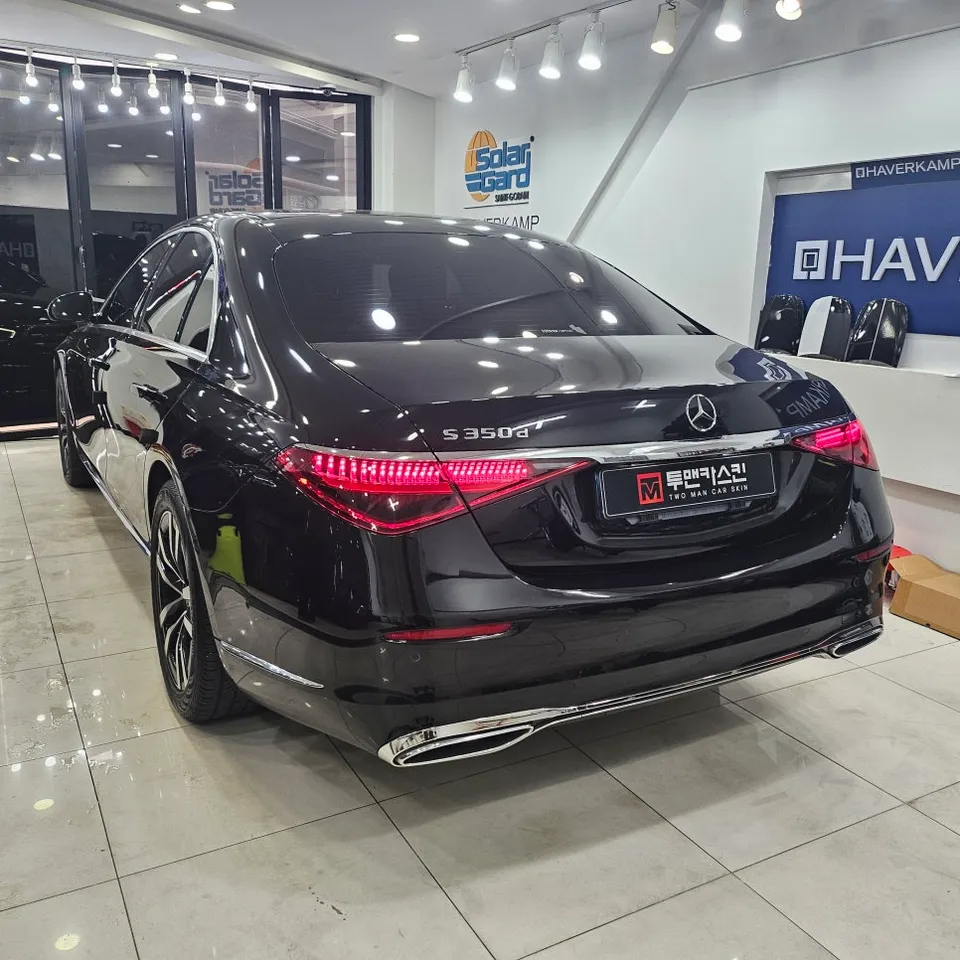 メルセデス・ベンツ Sクラス W223 カーラッピング事例 施工写真 3-2
