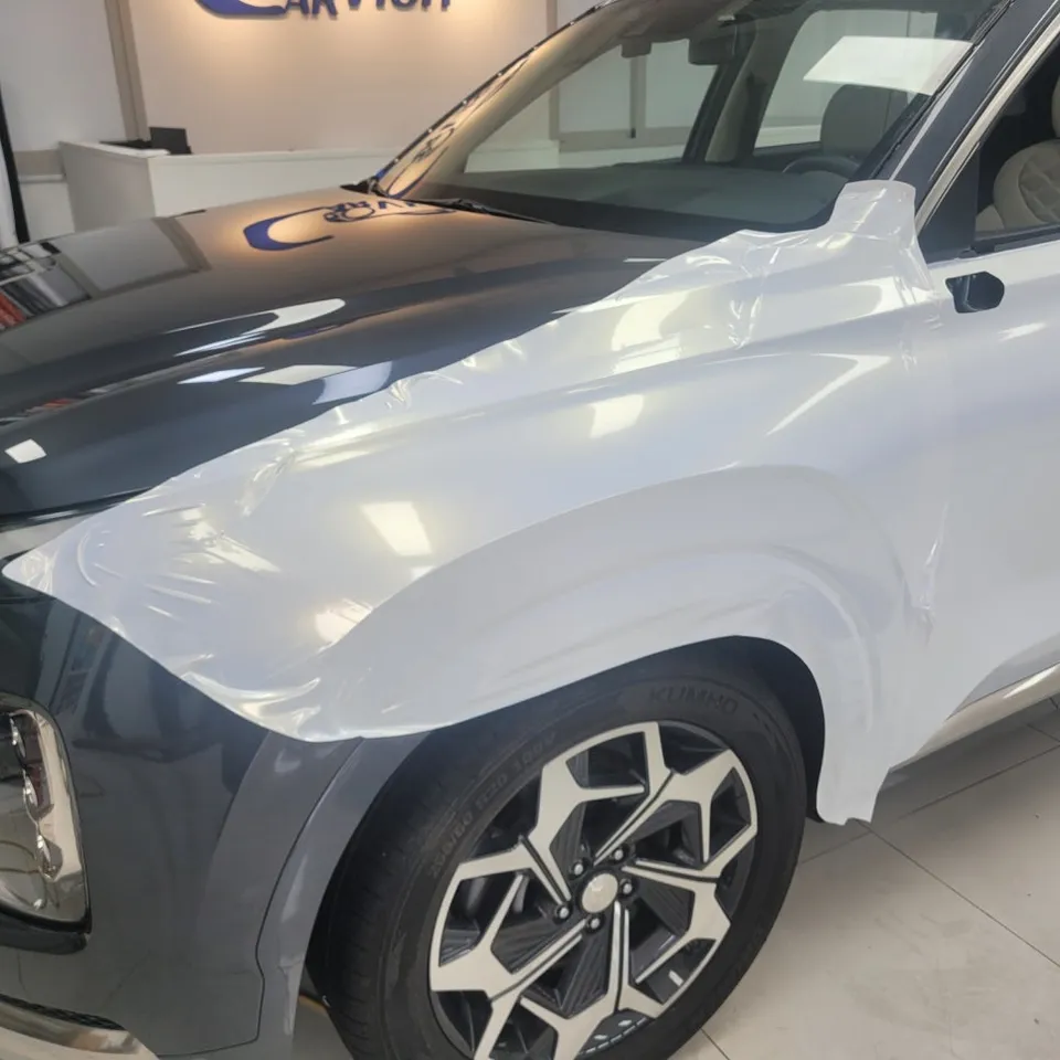 Hyundai Palisadeのカーラッピング事例|高級感ある仕上がり 施工写真 2-2