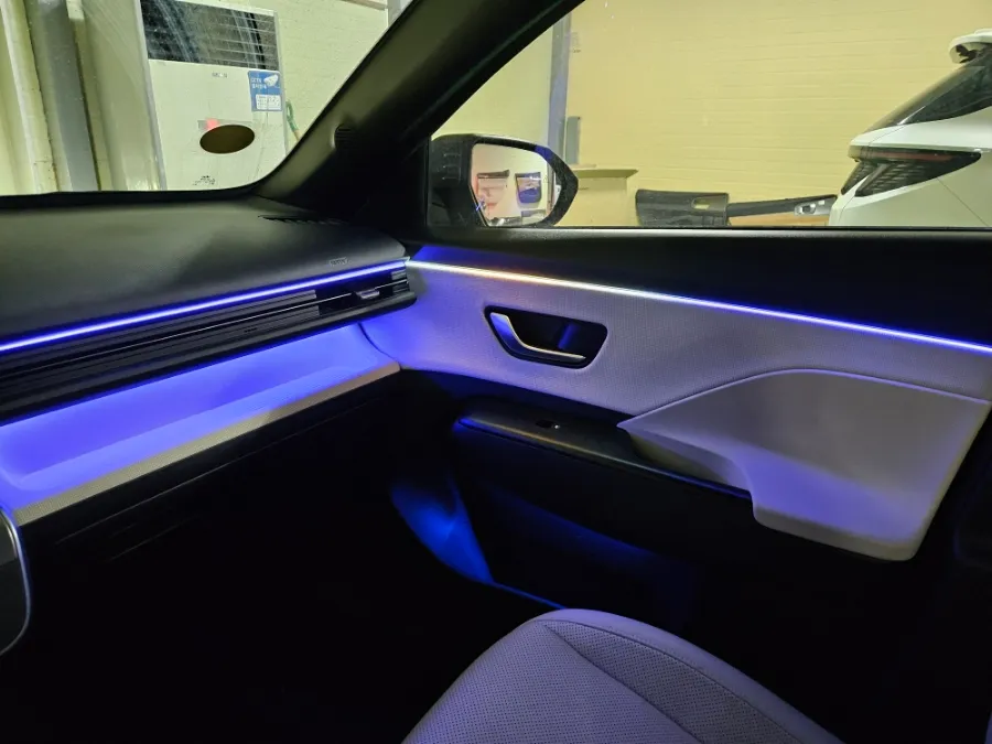 Hyundai Kona SX2 ambient lighting - Hyundai Kona SX2 Ambient Lighting Review: Cost & Results photo 4