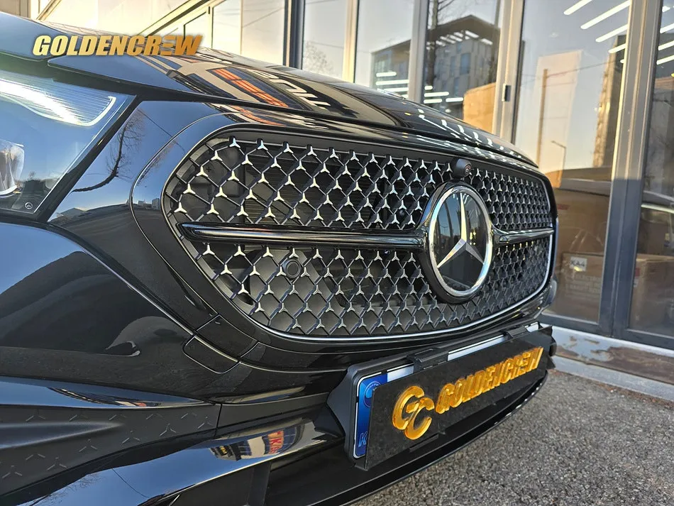 Mercedes-Benz E-Class W213のカーラッピング事例 施工写真 2-1