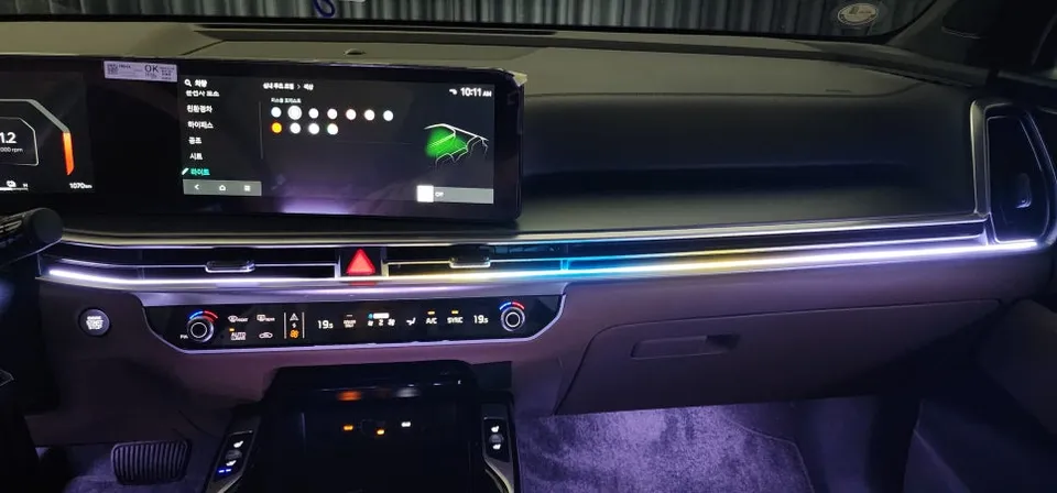 Kia Sorento MQ4 ambient lighting installation result