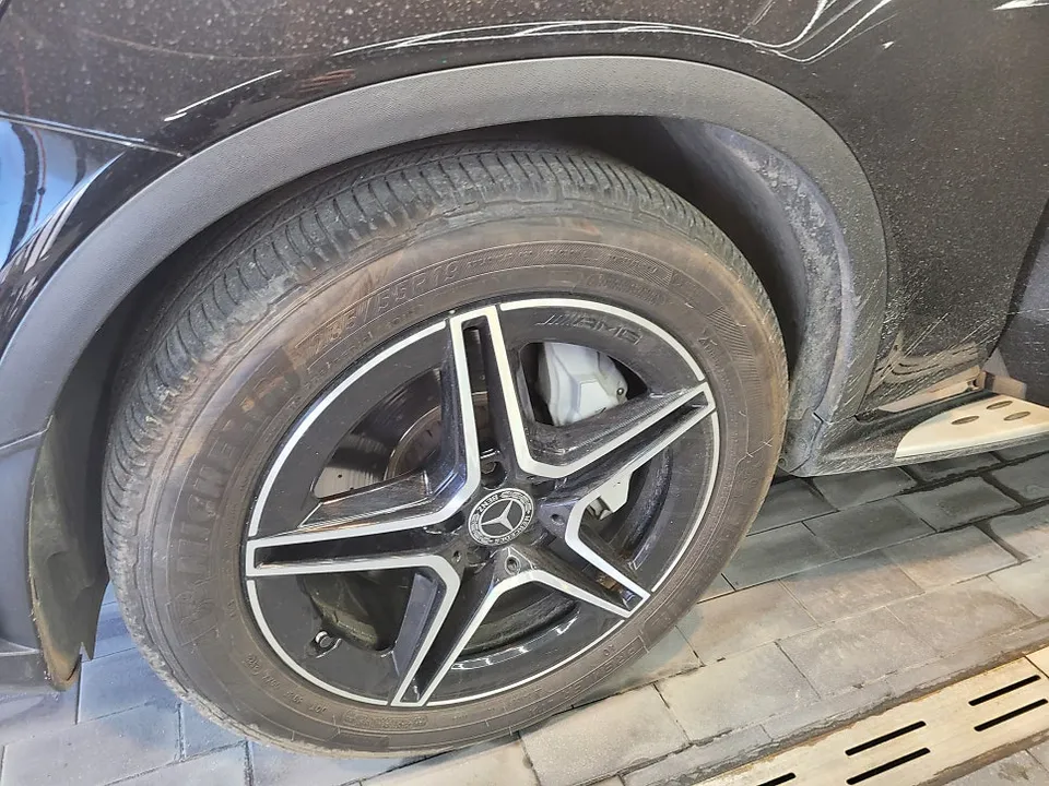 Mercedes-Benz GLC ceramic coating - Mercedes-Benz GLC Ceramic Coating Review — Affordable Shine photo 4