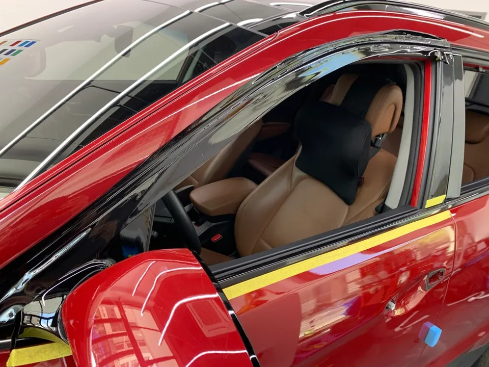 BMW M3のカーラッピング事例｜クロームパーツの引き締め 施工写真 2-3
