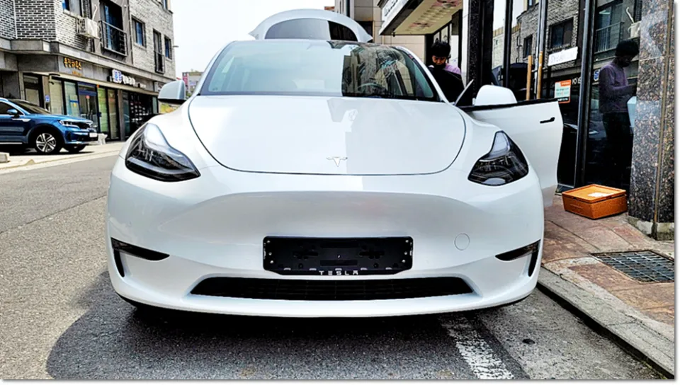 Tesla Model Y new car package - Tesla Model Y New Car Package Review — Expert Installation photo 3