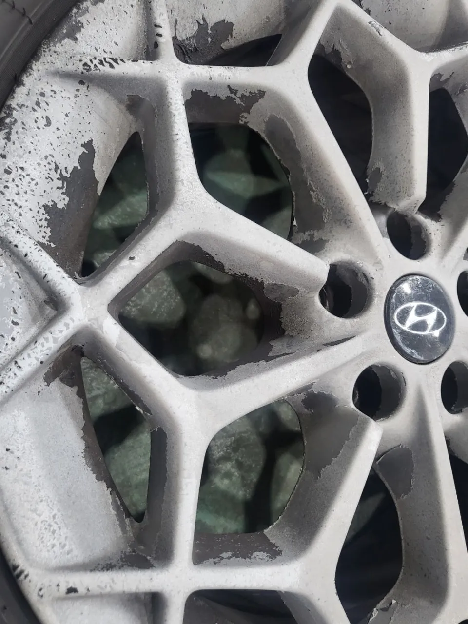 Hyundai Grandeur IGのホイールリペア・塗装事例 施工写真 6