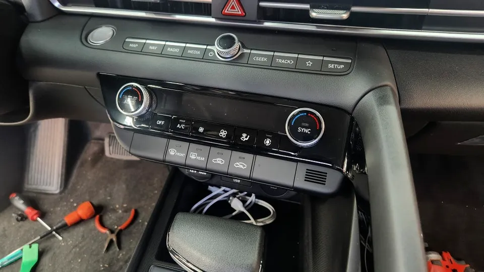 Hyundai Elantra CN7 Seat Climate Upgrade Review photo 2