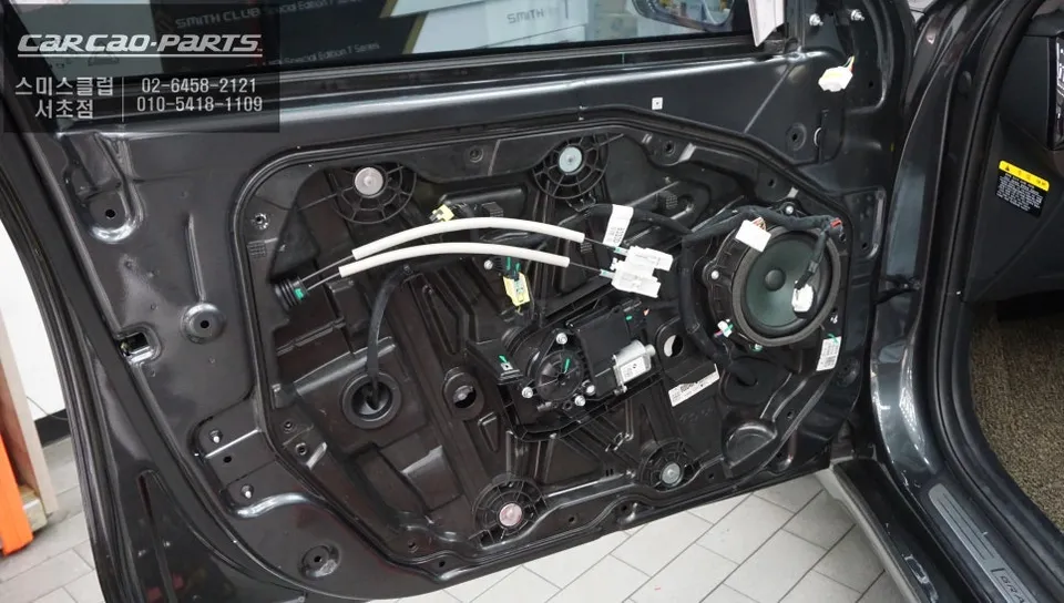 Genesis Grandeur IG oem options - Genesis Grandeur IG Ghost Door Review — Luxury Auto-Close photo 3
