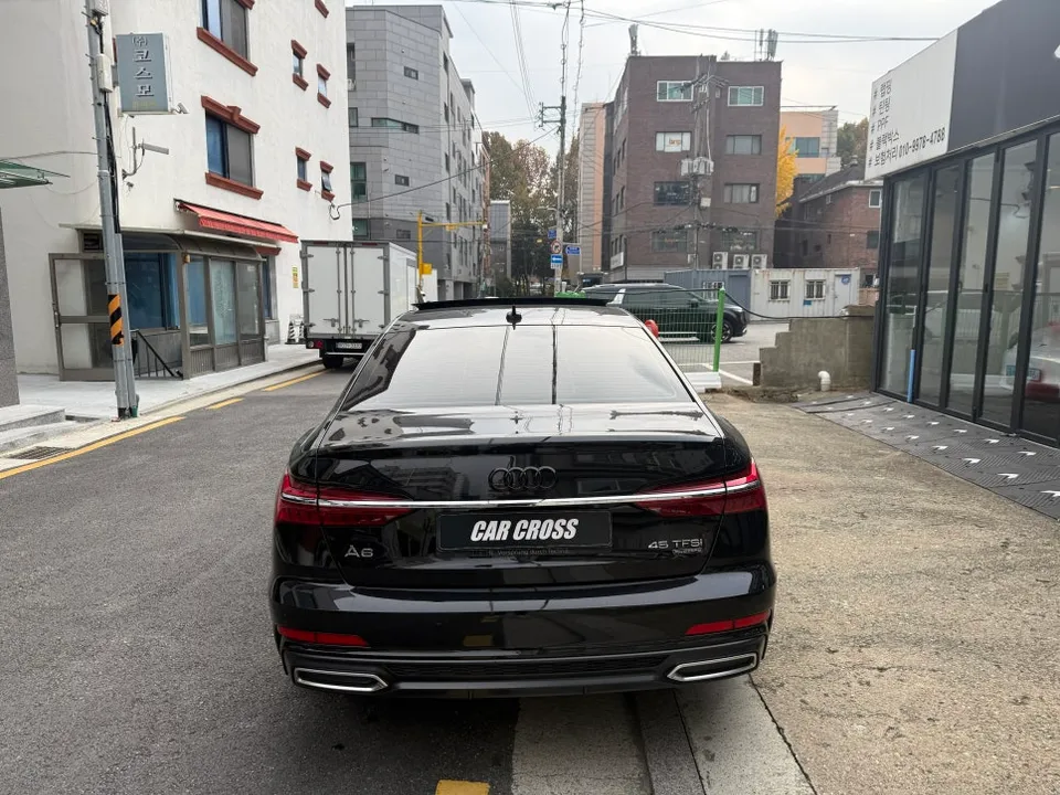 Audi A6のカーラッピング事例|クロームメッキのブラックアウト 施工写真 1-3