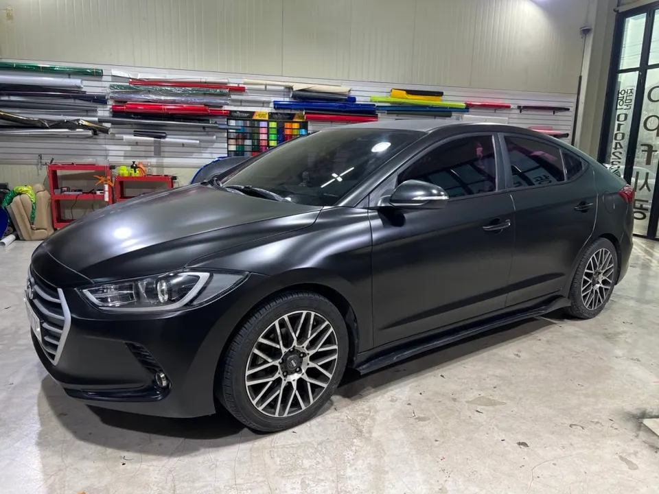 Hyundai Elantra ADのカーラッピング事例 施工写真 5