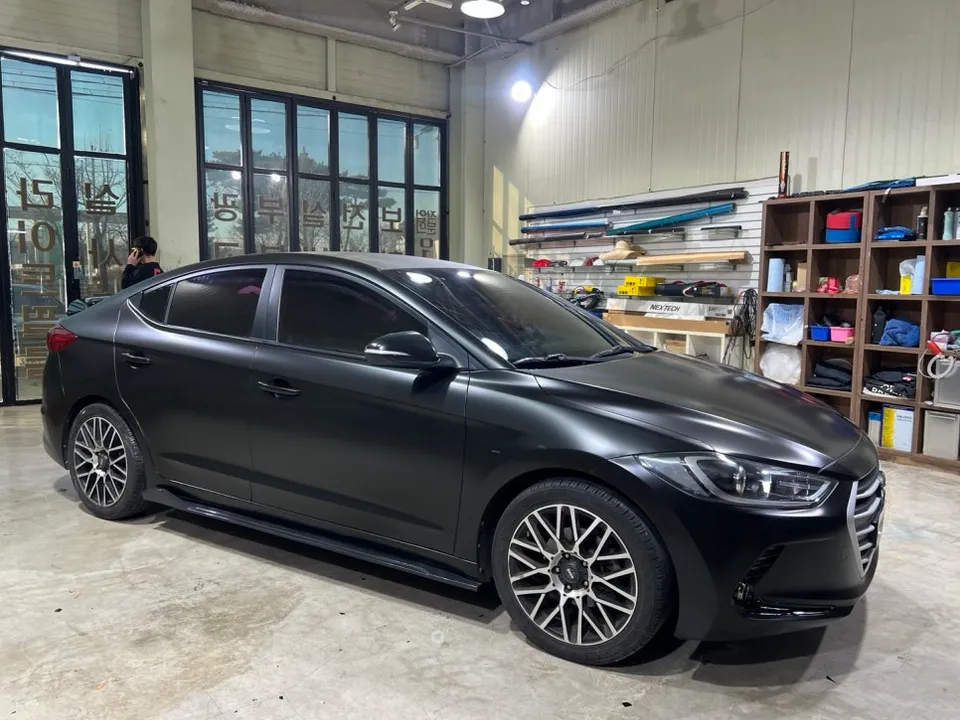 Hyundai Elantra ADのカーラッピング事例 施工写真 6