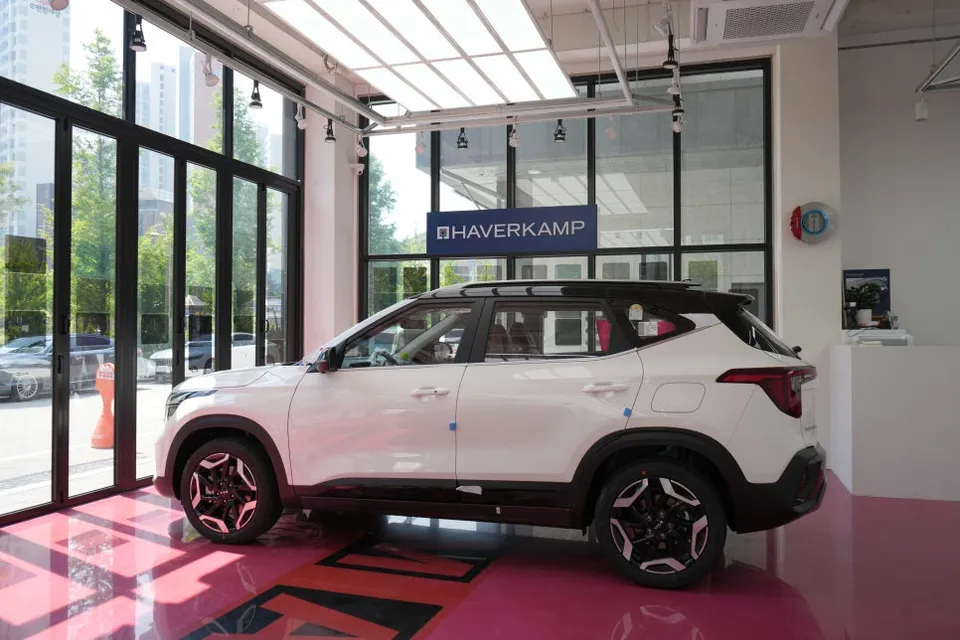 Kia Seltosのカーフィルム施工事例|費用目安・仕上がり 施工写真 1-2