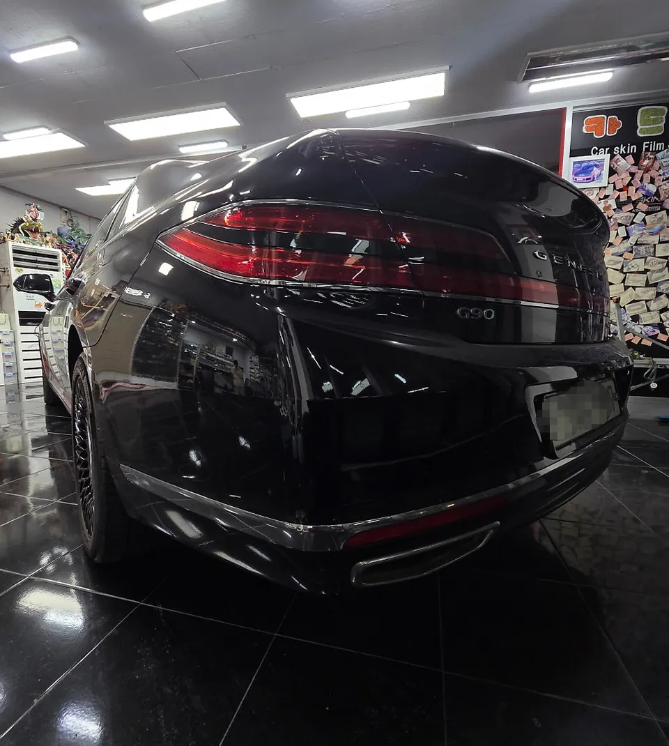 Genesis G90 vinyl wrap - Genesis G90 Vinyl Wrap Review: Chrome Delete Cost & Results photo 4