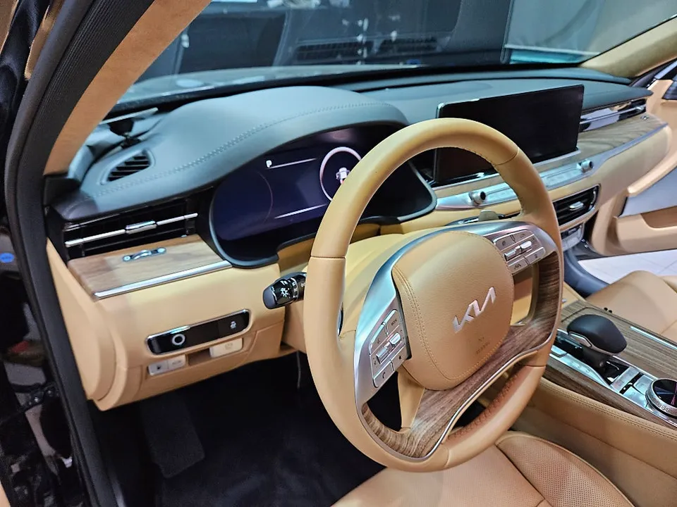 Kia K900のガラスコーティング事例 施工写真 4-1