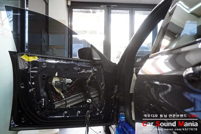 BMW 6 Series GT soundproofing - BMW 6 Series GT Soundproofing Review: Road Noise Reduction photo 3