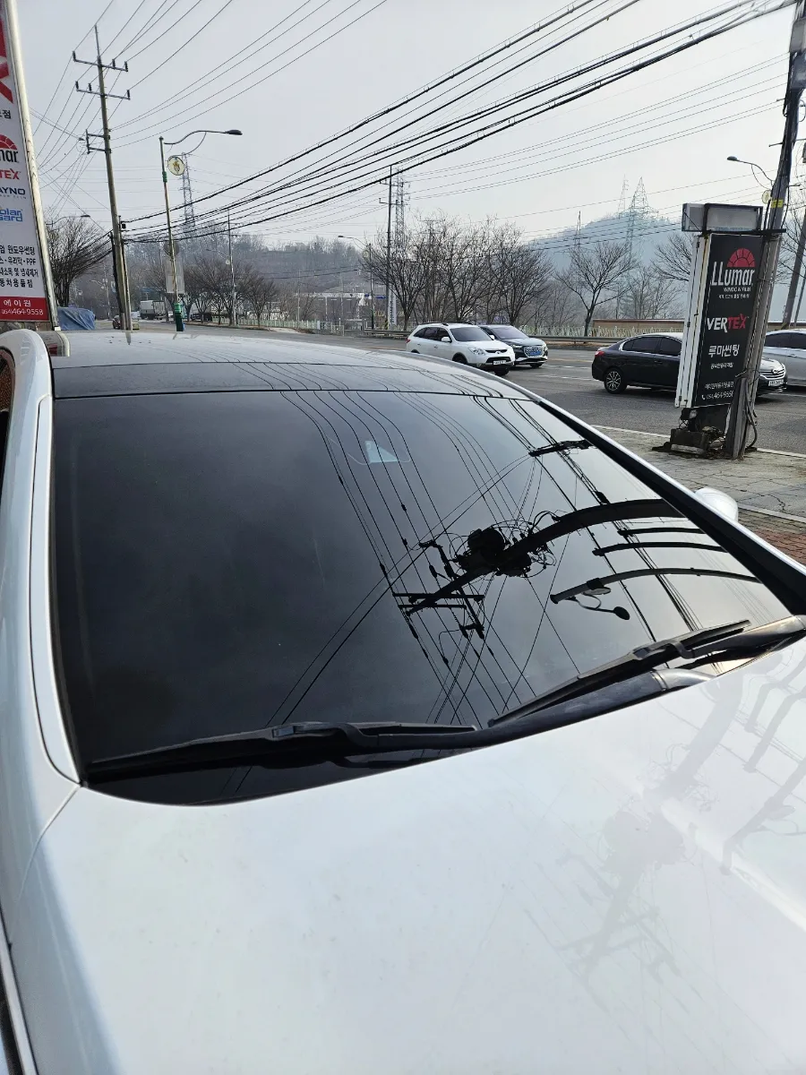 Hyundai Azeraのカーフィルム施工事例｜費用目安・仕上がり 施工写真 1-3