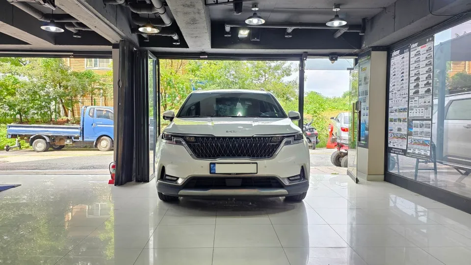 Kia Carnival 4th Gen ambient lighting installation result