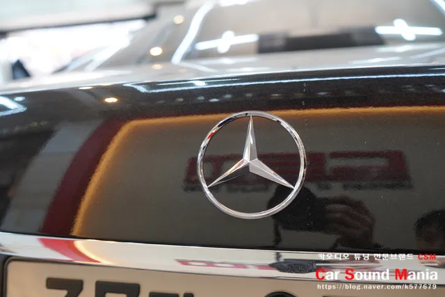 Mercedes-Benz S-Class car audio installation result