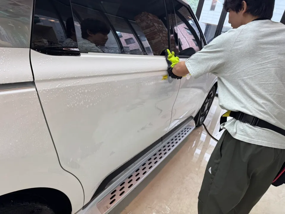 Kia CarnivalのPPF施工事例|費用目安・仕上がり 施工写真 2-1