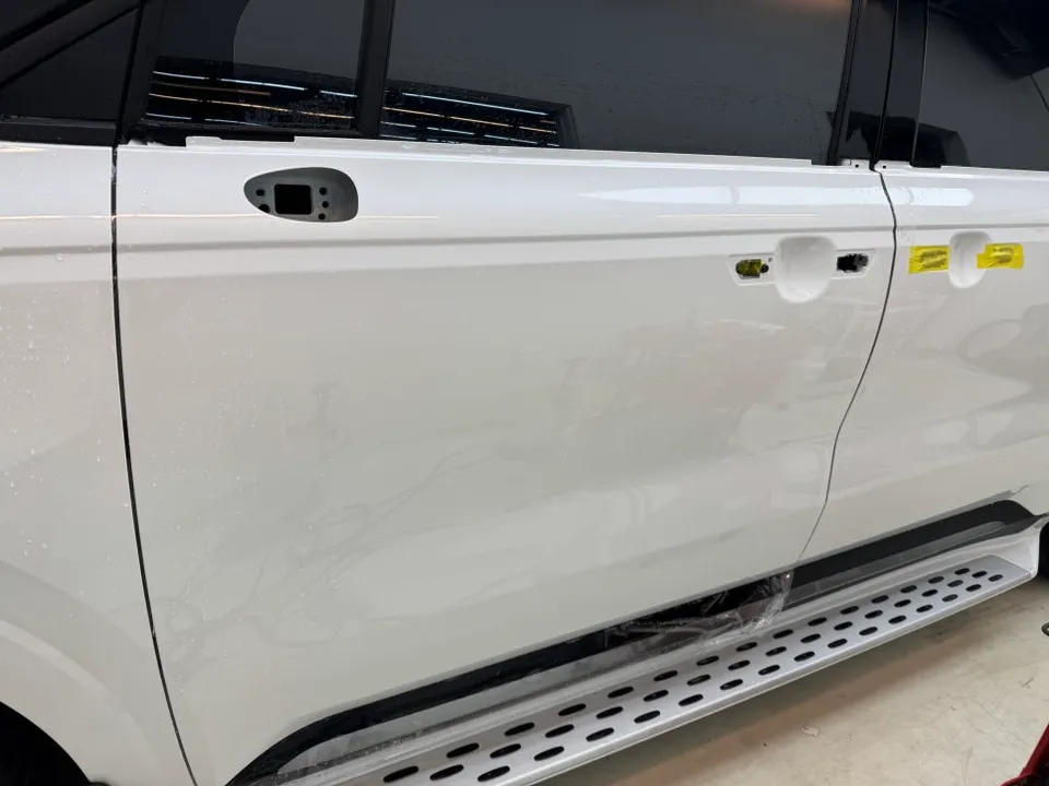 Kia CarnivalのPPF施工事例|費用目安・仕上がり 施工写真 2-3