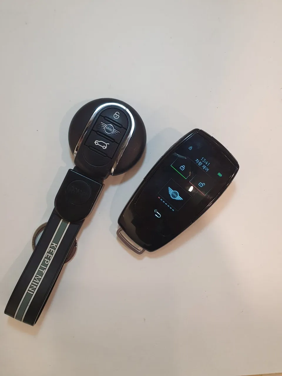 MINI MINI Cooper oem options - MINI MINI Cooper OEM Options Review: LCD Key Upgrade Cost photo 4