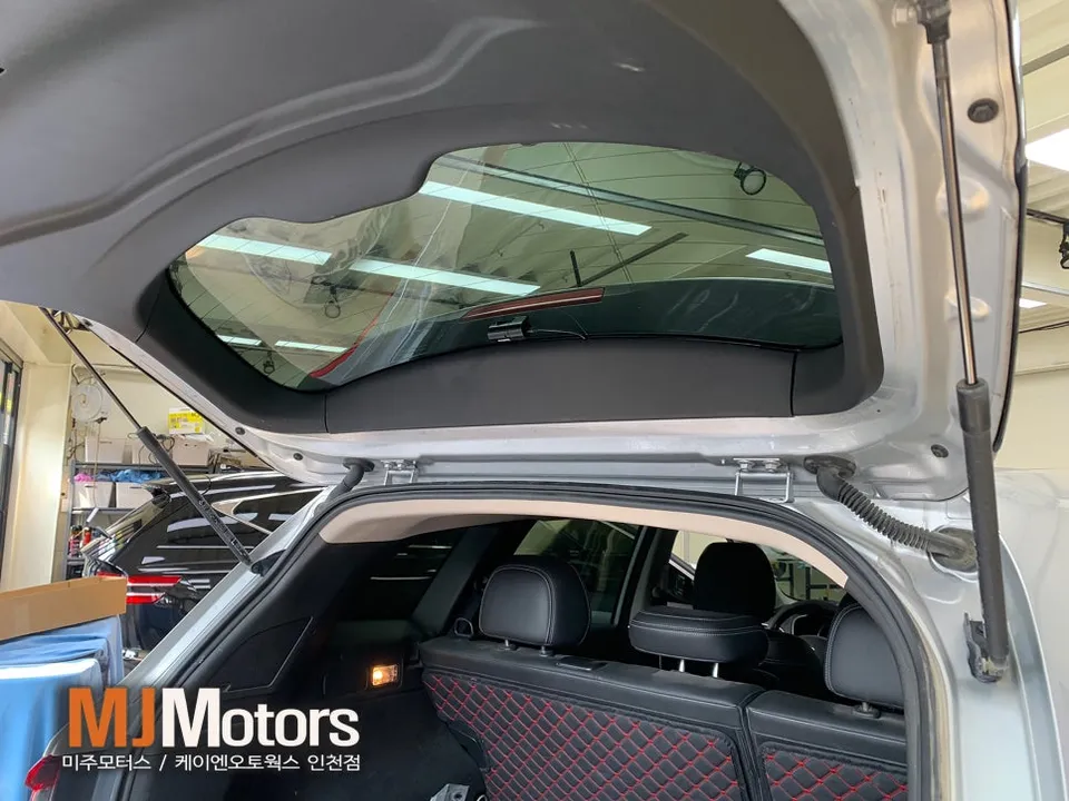 Renault Korea QM6 oem options - Renault Korea QM6 Power Tailgate Upgrade Review photo 4