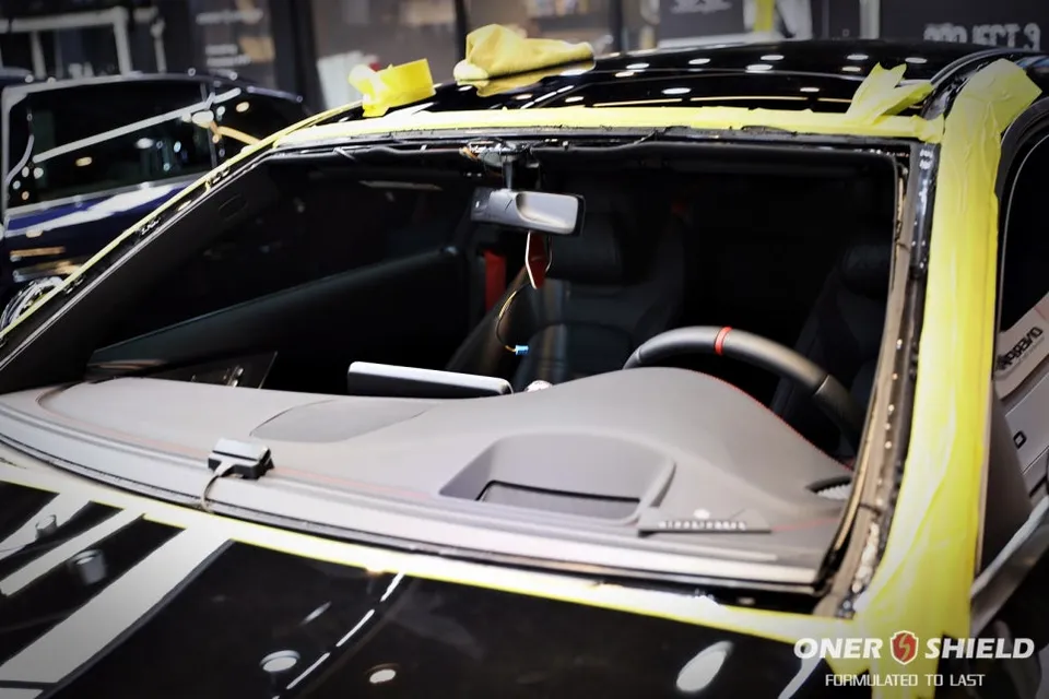 Mercedes-Benz C43 AMGのカーフィルム施工事例|費用目安・仕上がり 施工写真 2-3