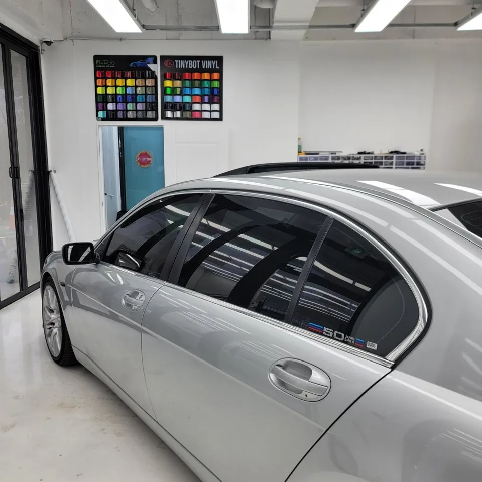 BMW 7 Seriesのカーラッピング事例|費用目安・仕上がり 施工写真 1-2