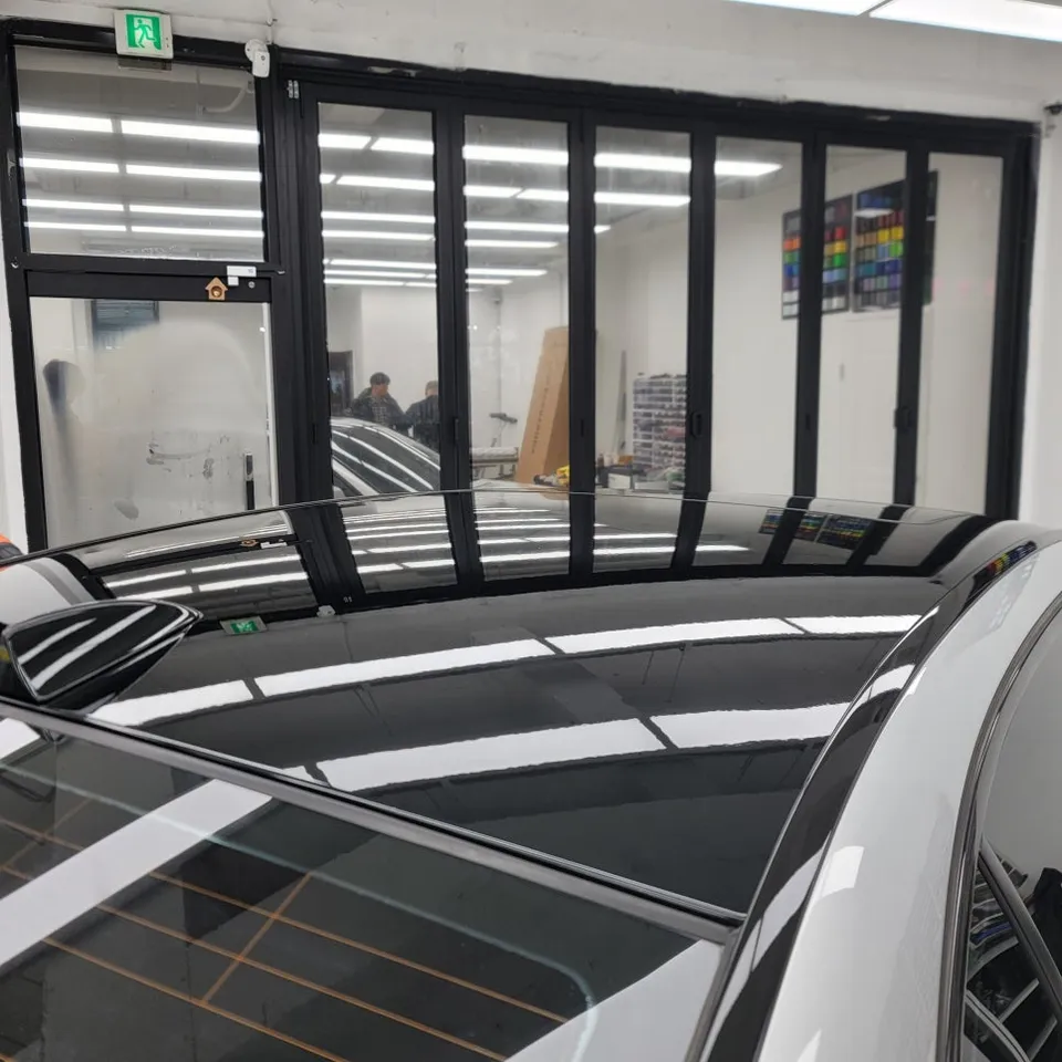 BMW 7 Seriesのカーラッピング事例|費用目安・仕上がり 施工写真 1-3