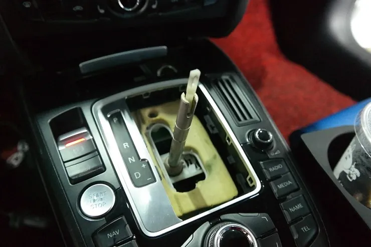 Audi A5 RS steering wheel - Audi A5 RS Steering Wheel Customization Review photo 4
