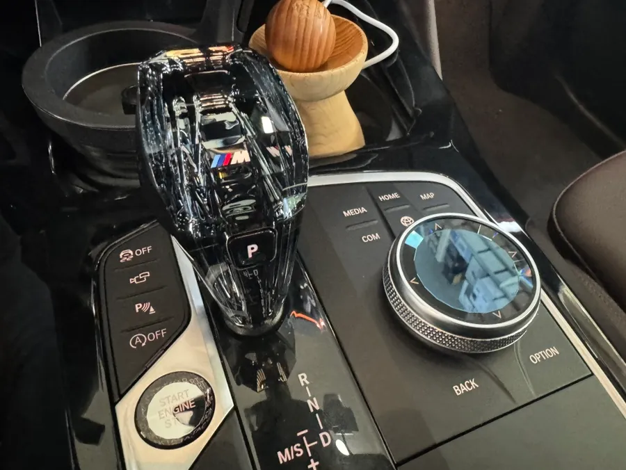BMW X4 steering wheel - BMW X4 Steering Wheel Customization Review: Cost & Results photo 3