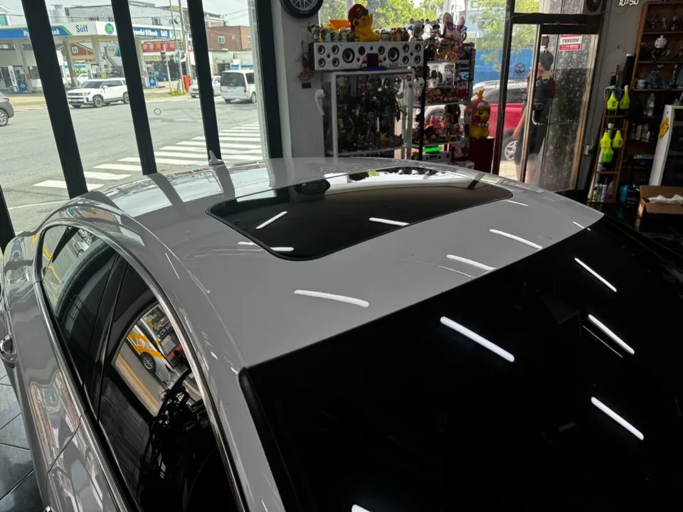 Audi A7 ルーフ・サイドミラーのカーラッピング事例 施工写真 3-2