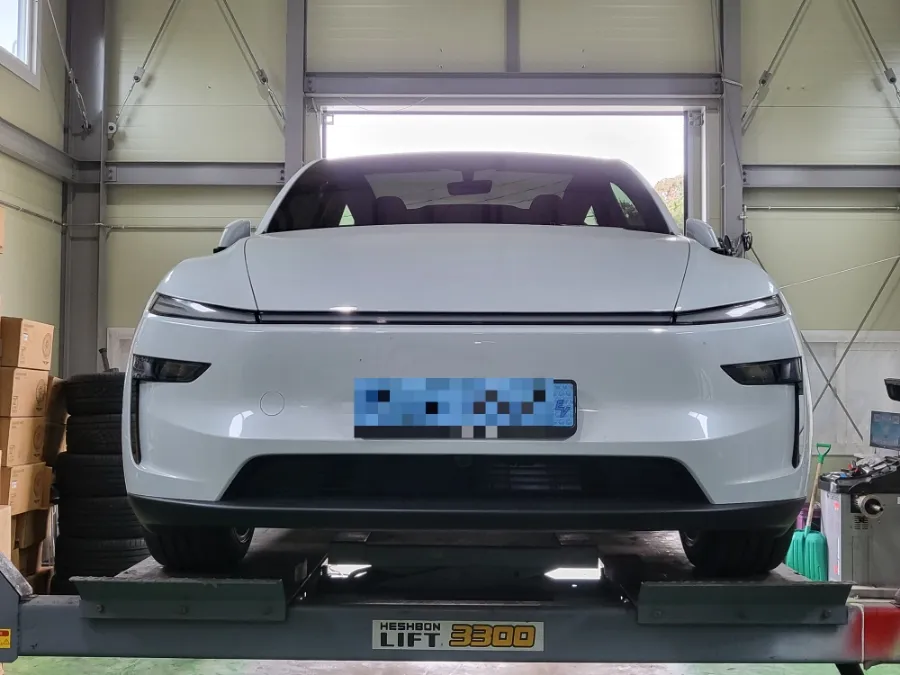 Tesla Model Yのホイールリペア・塗装事例 写真