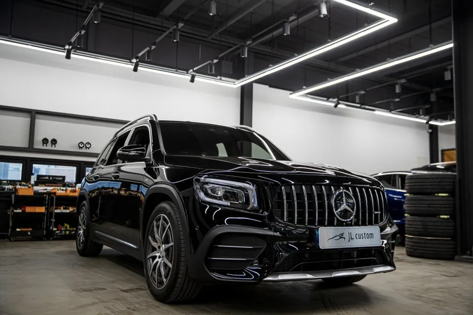 Mercedes-Benz GLB Around View Monitor Retrofit: Park with Confide photo 1