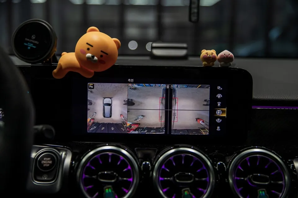 Mercedes-Benz GLB Around View Monitor Retrofit: Park with Confide photo 2